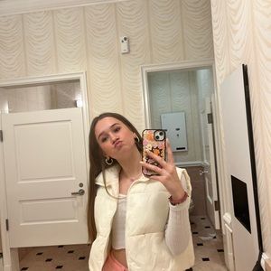 Meet your Posher, Sophia